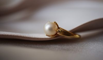 white cultured pearl ring