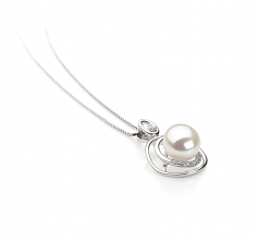 9-10mm AA Quality Freshwater Cultured Pearl Pendant in Kelly White