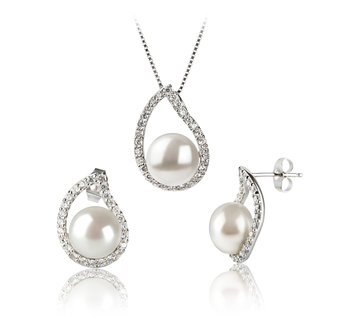 9-10mm AA Quality Freshwater Cultured Pearl Set in Isabella White 9-10mm AA Quality Freshwater Cultured Pearl Set in Isabella White